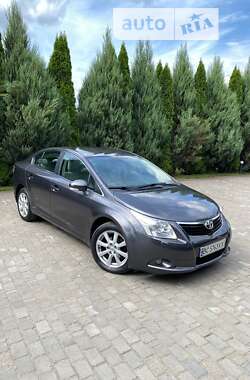 Седан Toyota Avensis 2011 в Самборе