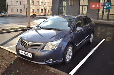 Універсал Toyota Avensis 2011 в Житомирі