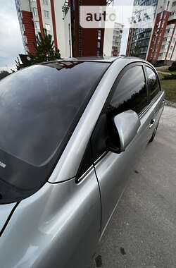 Ліфтбек Toyota Avensis 2008 в Вараші