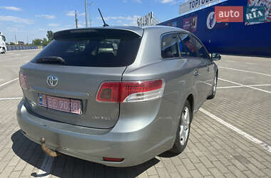 Универсал Toyota Avensis 2010 в Нововолынске