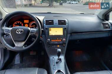 Седан Toyota Avensis 2009 в Одессе