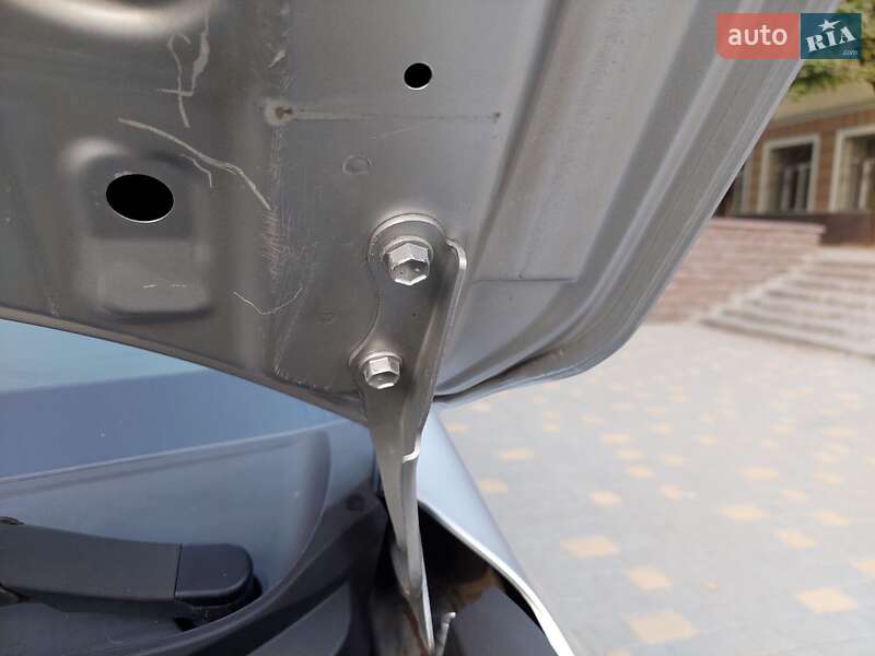 Седан Toyota Avensis 2009 в Одесі