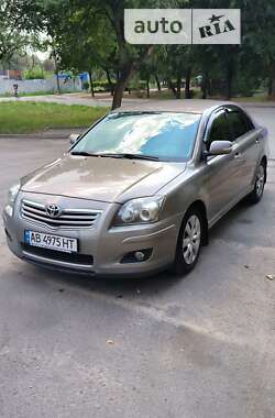 Седан Toyota Avensis 2006 в Новояворовске