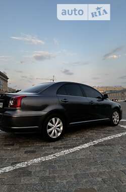 Седан Toyota Avensis 2007 в Харкові