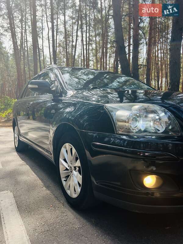 Универсал Toyota Avensis 2007 в Полтаве