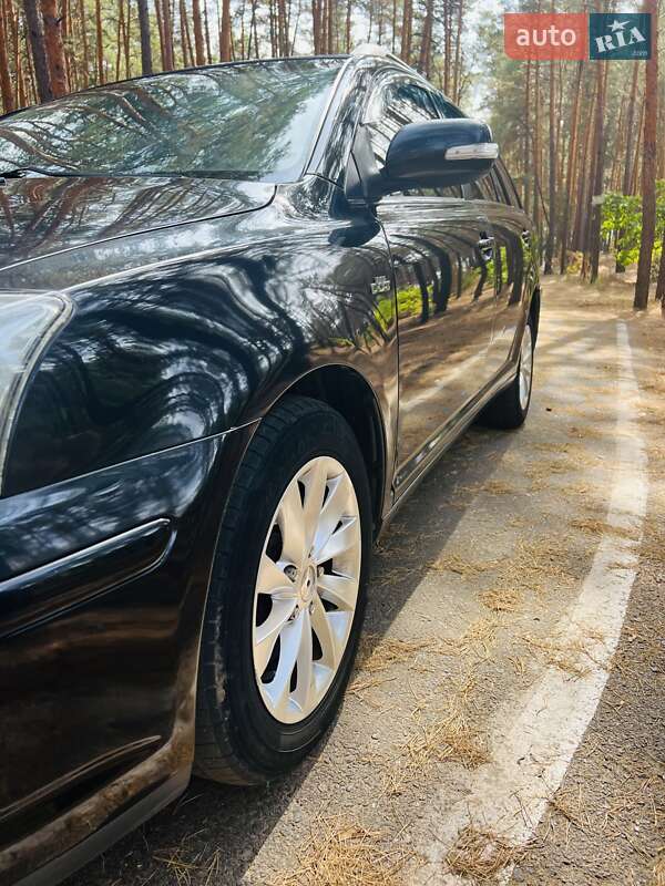 Универсал Toyota Avensis 2007 в Полтаве