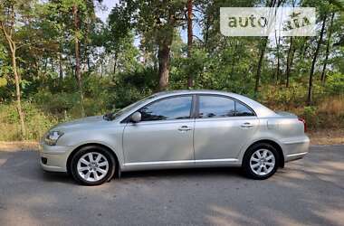 Седан Toyota Avensis 2008 в Киеве