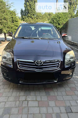 Седан Toyota Avensis 2007 в Полтаве