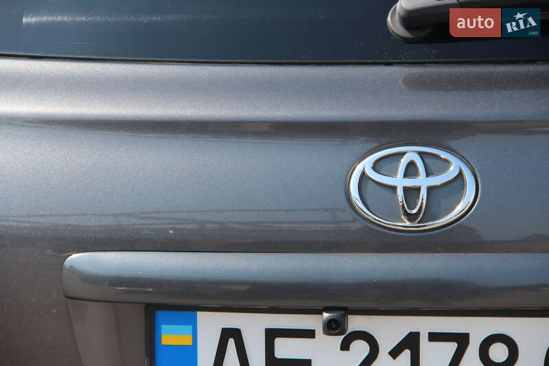 Универсал Toyota Avensis 2008 в Киеве