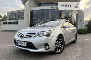 Седан Toyota Avensis 2012 в Олександрії