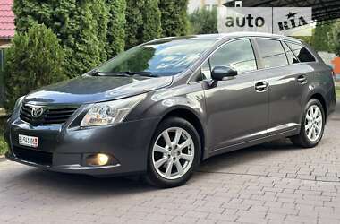 Универсал Toyota Avensis 2011 в Тернополе