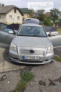 Ліфтбек Toyota Avensis 2003 в Калуші