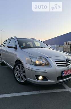 Универсал Toyota Avensis 2008 в Полтаве