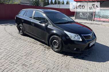 Універсал Toyota Avensis 2011 в Кам'янці-Бузькій