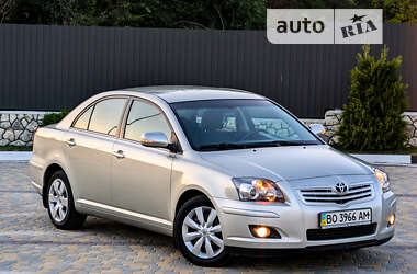 Седан Toyota Avensis 2008 в Копычинце