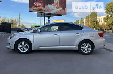 Седан Toyota Avensis 2012 в Києві