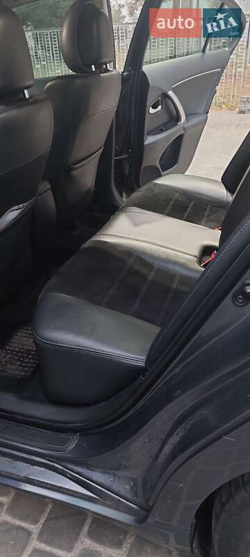 Седан Toyota Avensis 2012 в Кременчуге фото 8 Седан Toyota Avensis 2012 в Кременчуге