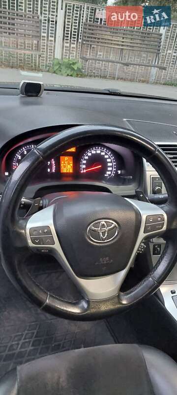 Седан Toyota Avensis 2012 в Кременчуге фото 10 Седан Toyota Avensis 2012 в Кременчуге