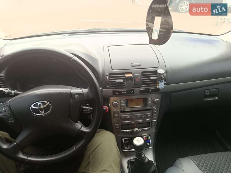Универсал Toyota Avensis 2008 в Житомире