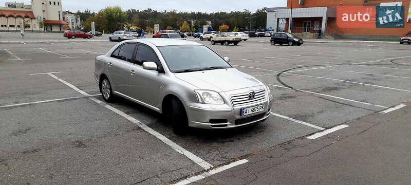 Седан Toyota Avensis 2004 в Броварах