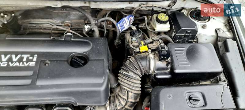 Седан Toyota Avensis 2004 в Броварах