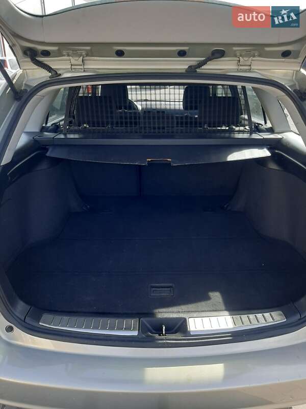 Универсал Toyota Avensis 2003 в Трускавце