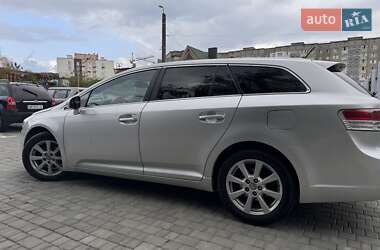 Універсал Toyota Avensis 2010 в Рівному