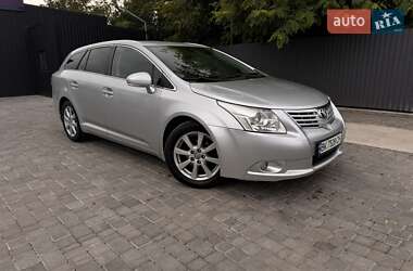 Універсал Toyota Avensis 2010 в Рівному