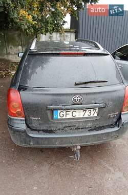 Універсал Toyota Avensis 2005 в Чернігові