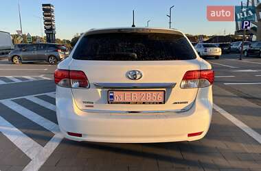 Универсал Toyota Avensis 2012 в Луцке