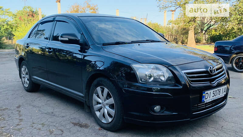 Седан Toyota Avensis 2008 в Миколаєві