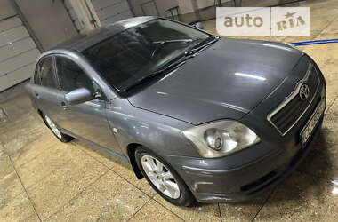 Седан Toyota Avensis 2005 в Чернігові