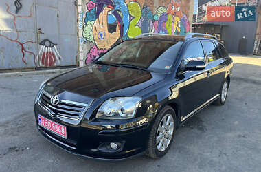 Універсал Toyota Avensis 2008 в Охтирці