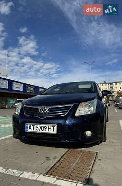 Седан Toyota Avensis 2009 в Калуші