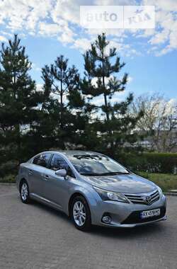 Седан Toyota Avensis 2012 в Харькове