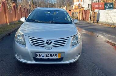 Универсал Toyota Avensis 2010 в Киеве