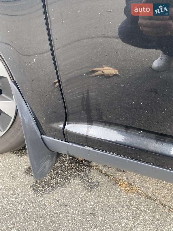 Седан Toyota Avensis 2007 в Киеве