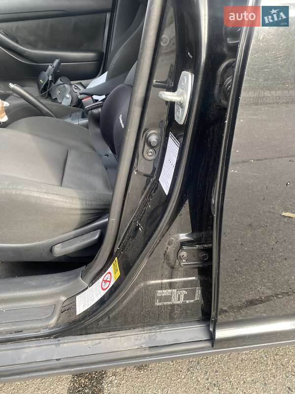 Седан Toyota Avensis 2007 в Киеве