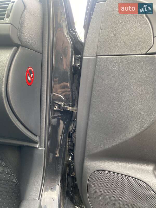 Седан Toyota Avensis 2007 в Киеве