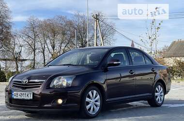 Седан Toyota Avensis 2008 в Виннице