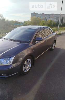 Седан Toyota Avensis 2006 в Миколаєві