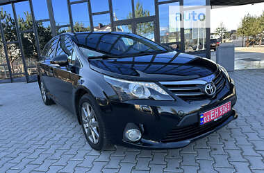 Універсал Toyota Avensis 2012 в Рівному