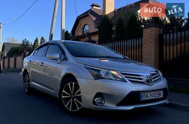 Седан Toyota Avensis 2012 в Александрие