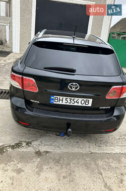 Универсал Toyota Avensis 2010 в 