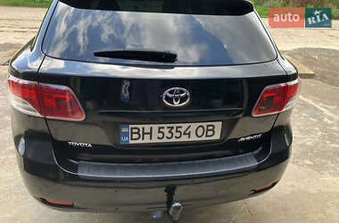 Универсал Toyota Avensis 2010 в 