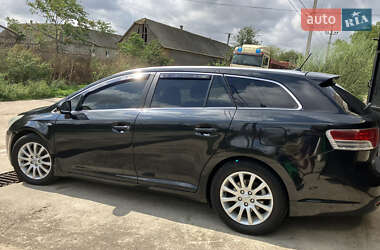 Универсал Toyota Avensis 2010 в 