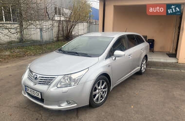 Універсал Toyota Avensis 2010 в Рівному