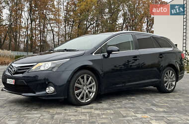 Универсал Toyota Avensis 2013 в Луцке