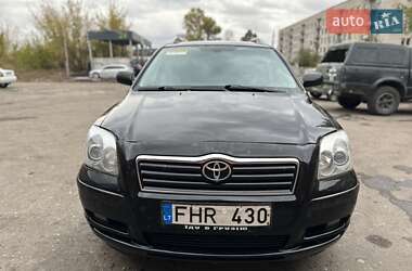 Универсал Toyota Avensis 2004 в Славянске