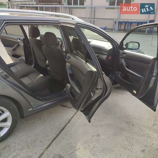 Універсал Toyota Avensis 2005 в Стрию